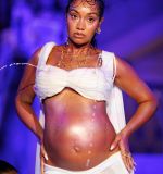shutterstock_editorial_Di_Petsa_Catwalk_London_Fashi_17161673as.jpg